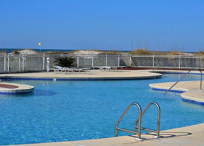 Contemporary Beachside Escape With Gym & Pools