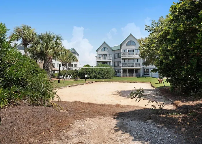 Modern Studio With Pools Sports Courts A Gym & Easy Beach Access